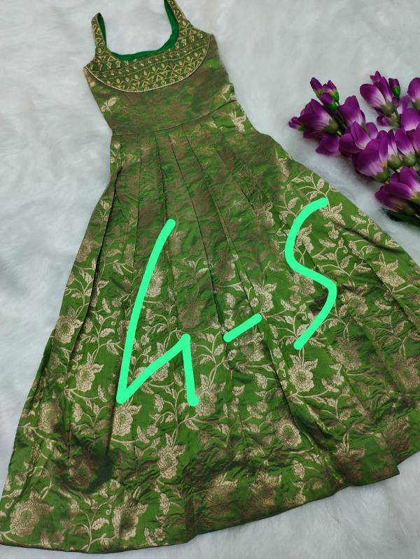 KiDS LEHENGA and GOWNS crape Kids clothing suppliers